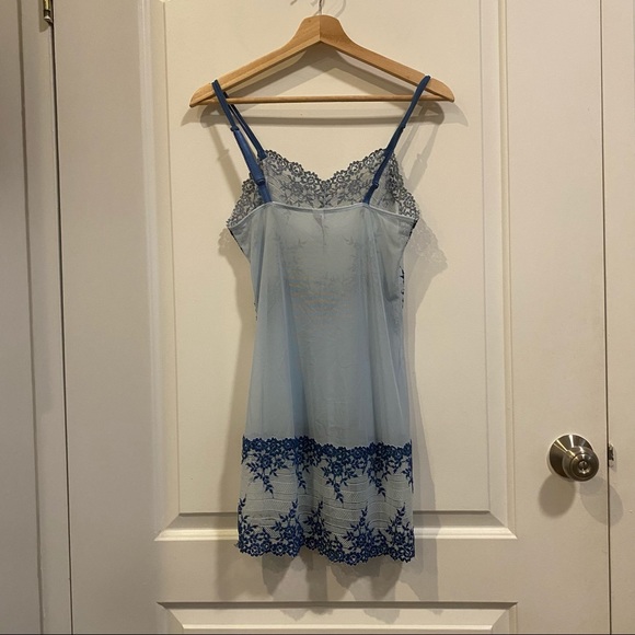 Wacoal Lace Floral Slip - Picture 3 of 3